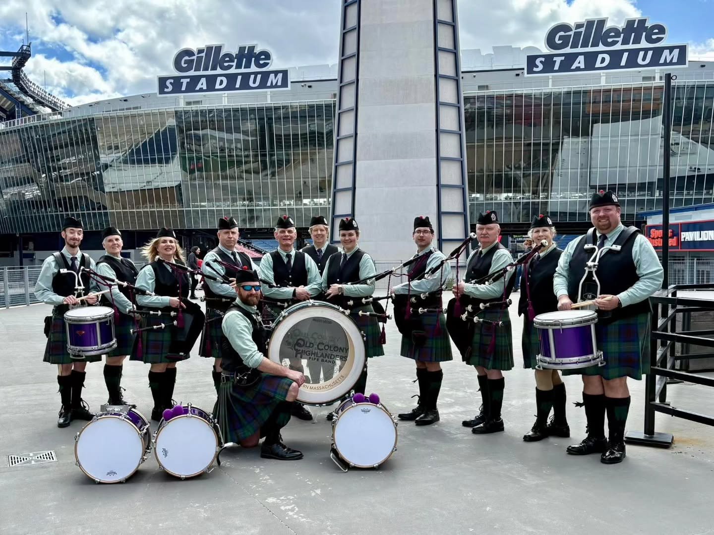 August 15th. This Saturday!! @oldcolonypb will be at the brewery for a special event!!

🎶 We&rsquo;re celebrating 10 years&mdash;and you&rsquo;re invited! 

It&rsquo;s hard to believe that Old Colony Highlanders began 10 years ago, with a small grou