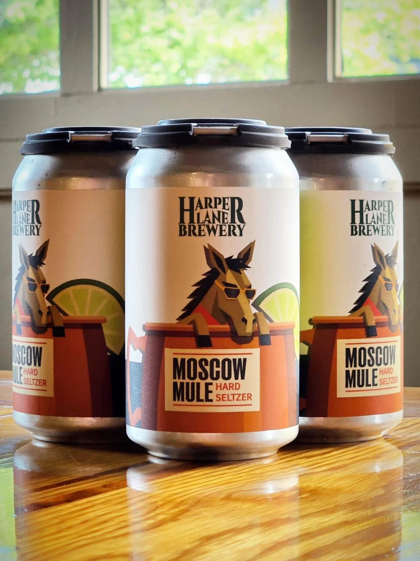 Introducing our very first canned hard seltzer!! 

Moscow Mule- 4.2% made with the perfect additions of ginger and lime. It's delicious!!

On draft and cans to go!! Enjoy it straight from the can or over ice. 

Special thanks to @abndesign for crushi