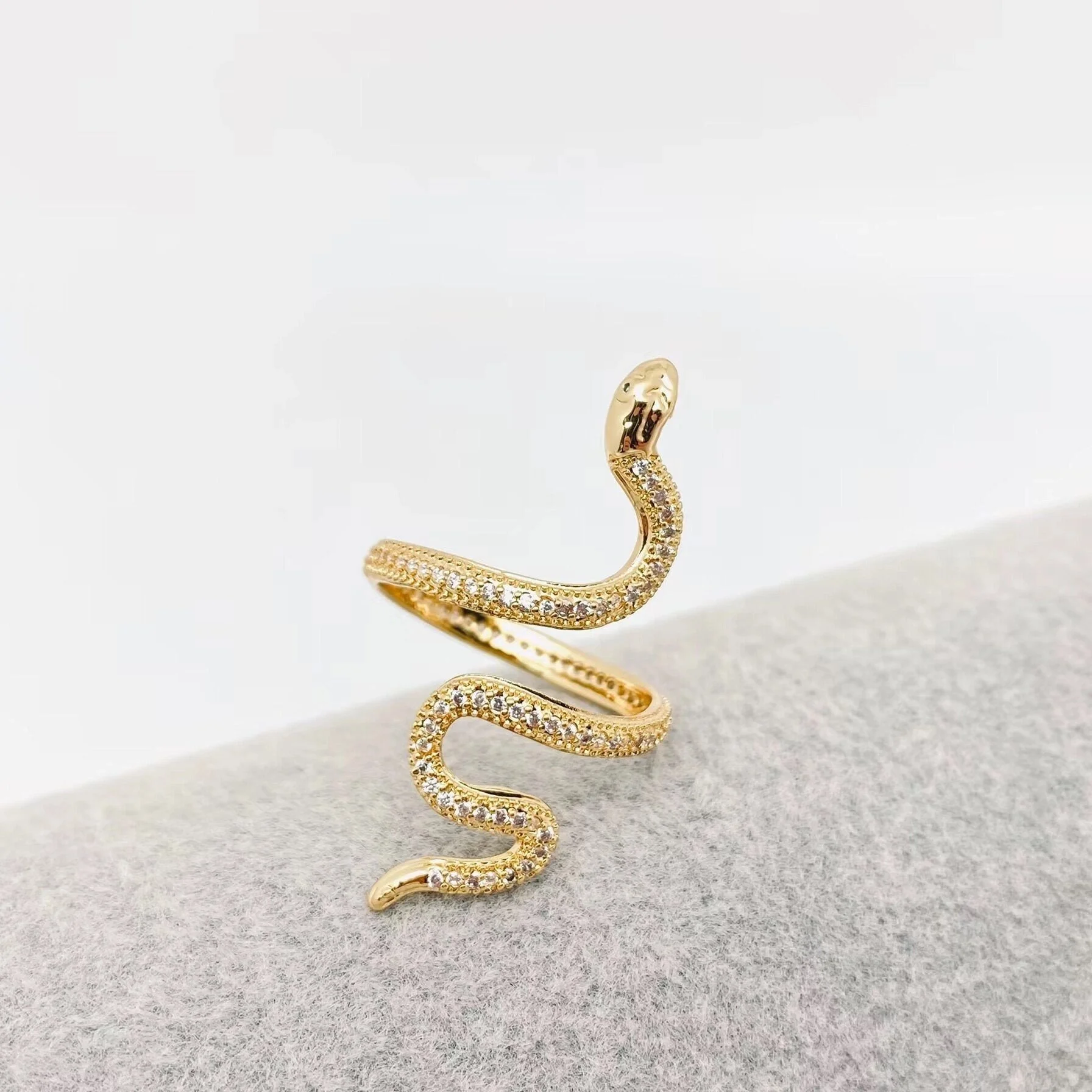 1A8C4558-B777-4AF1-BE82-8AA3EF668F64