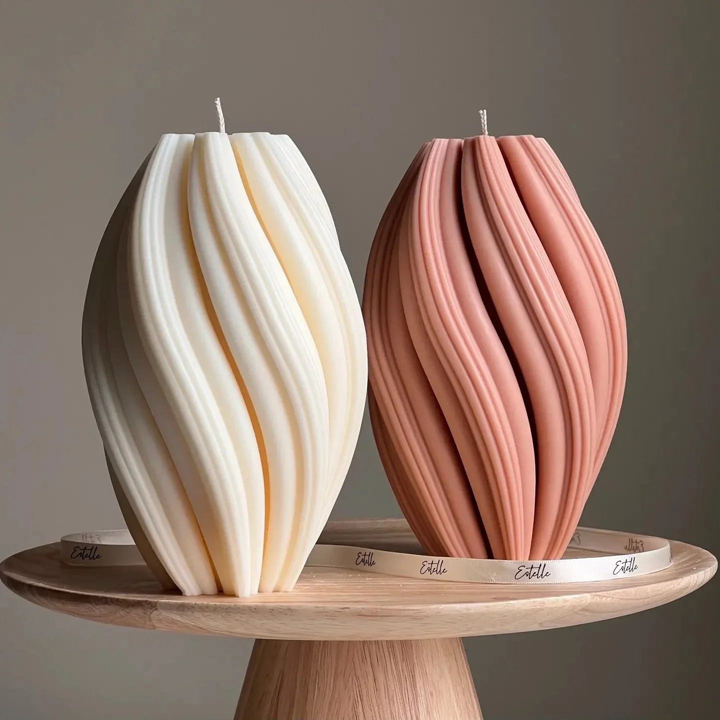 Large Swirl Candle