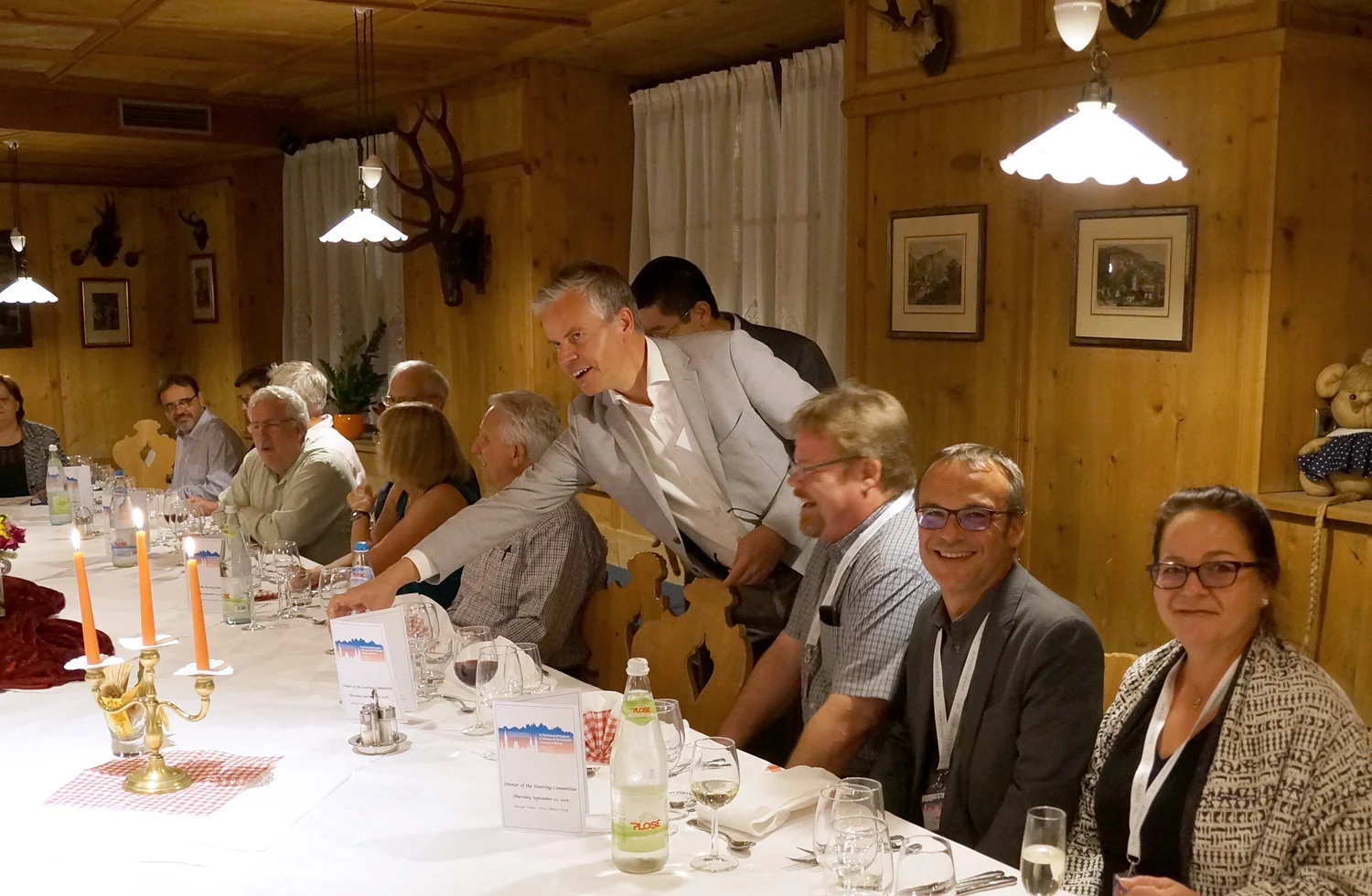 06_boarddinner.jpg