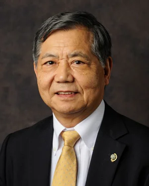 Prof. Tatsuo Ido (Gachon University) presented our Sunday evening President’s Award lecture on how pioneers require a spirit of determination and challenge: milestones of PET radiopharmaceutical development. Prof. Ido is the Chaired Professor and Director of Theragnostic compound R&D center, Neuroscience Research Institute, Gachon University ( Republic of Korea) and Emeritus Professor of Tohoku University (Japan). He had completed his PhD. of Pharmaceutical Sciences at Graduate school of Tokyo University (Tokyo, Japan) in 1970. He has investigated in PET radiopharmaceuticals in near 50 years at National Institute of Radiological Sciences ( Chiba, Japan), Brookhaven National Laboratory (Long Island, USA) and Tohoku University (Sendai, Japan). In 1976 at BNL, he had succeeded first synthesis of 18FDG and applied to human brain functional study.