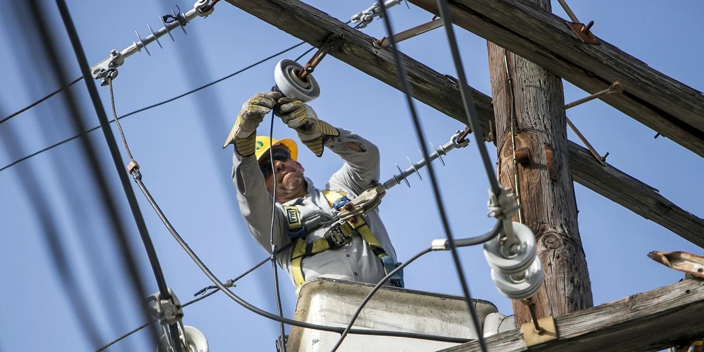 DISASTER CAPITALISTS TAKE BIG STEP TOWARD PRIVATIZING PUERTO RICO’S ELECTRIC GRID