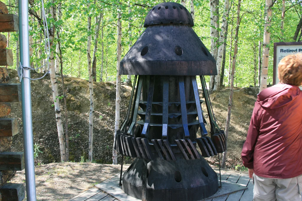 This P.I.G. (Pipeline Inspection Gauge) is calibrated to hide flaws per the instructions of Oil & Gas companies.