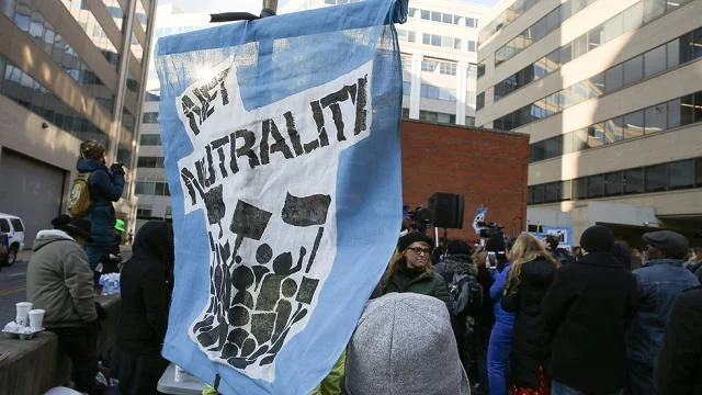 Senate Bill to Reverse Net Neutrality Repeal Gains 30th Co-Sponsor, Ensuring Floor Vote