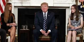 Donald Trump Proposes Pay Bonus For Armed Teachers