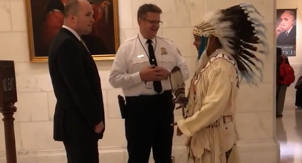 Washington Tribal Leader Wearing Headdress Denied Access to U.S. Supreme Court Hearing On His Tribe