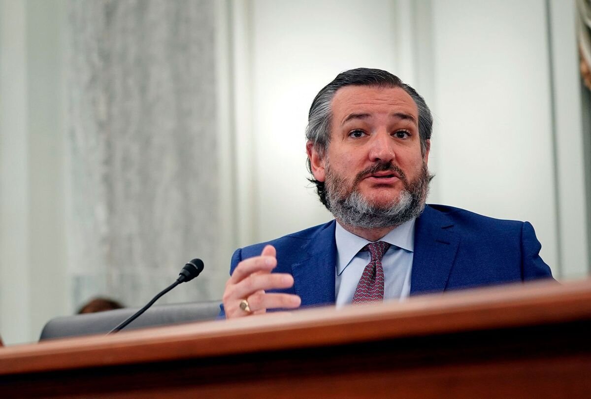 Cruz Ripped To Shreds for Blaming Widely Condemned Cancun Vacation On His Daughters