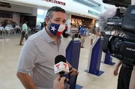 Ted Cruz’s Cancún Trip: Family Texts Detail His Political Blunder