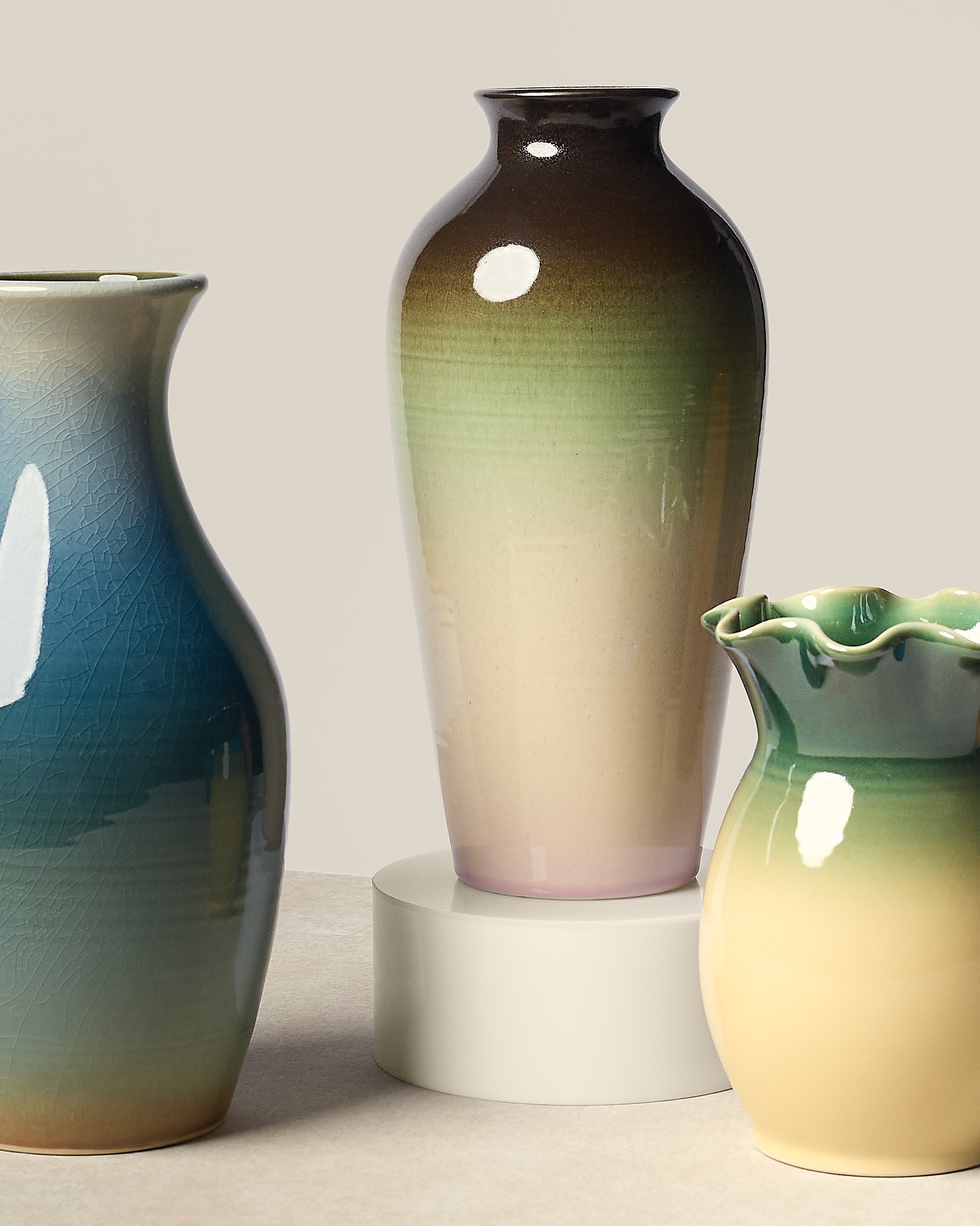202508-HighGloss-Vase-2154 1.jpg