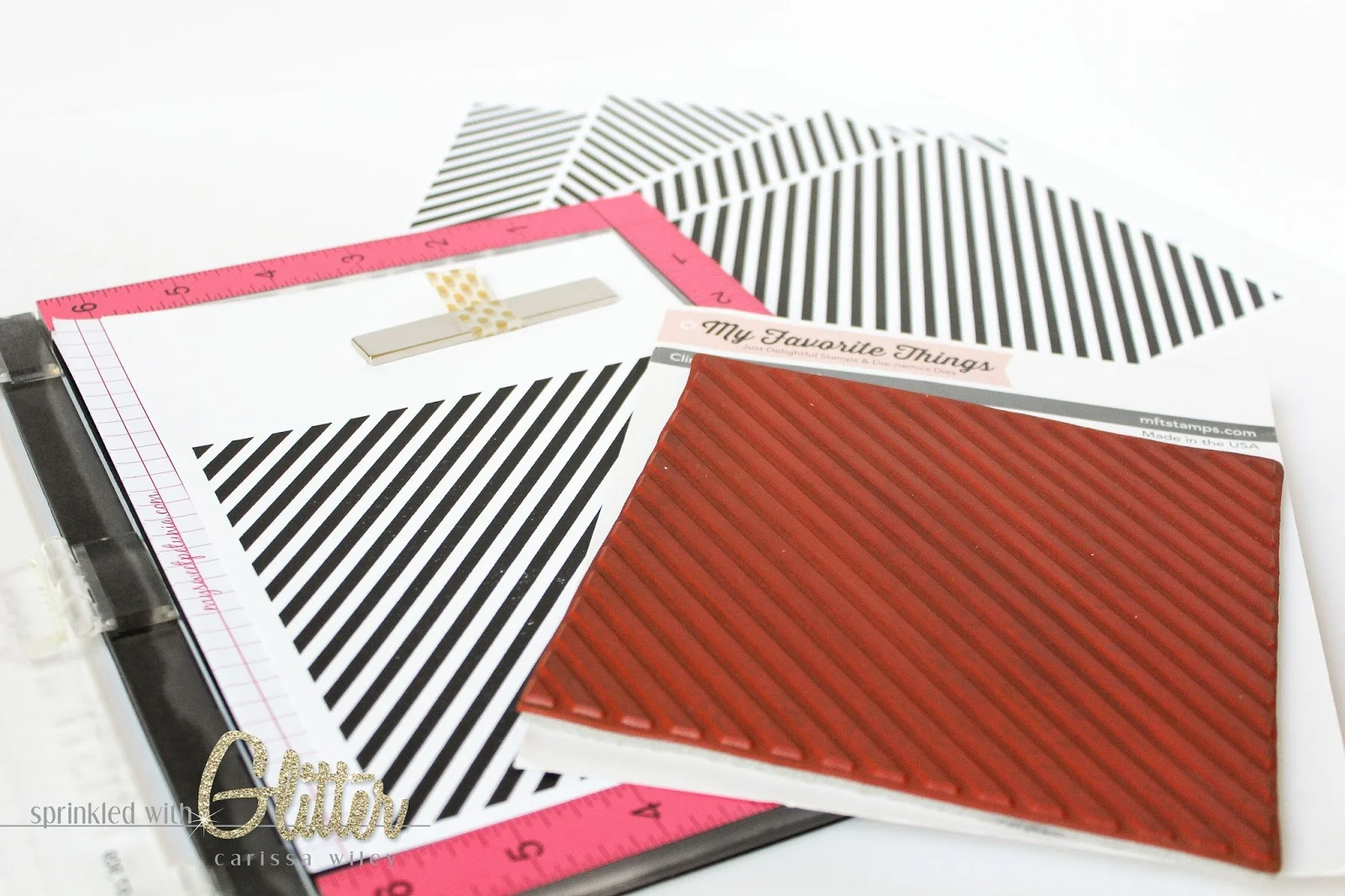 Two Minute Tip - Creating Your Own Patterned Paper