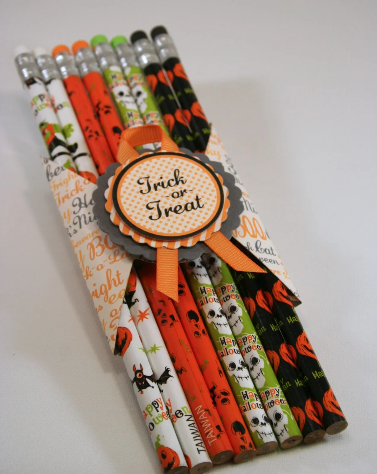 Trick Or Treat Pencil Treat-Witch's Brew Lifestyle Crafts & A Giveaway