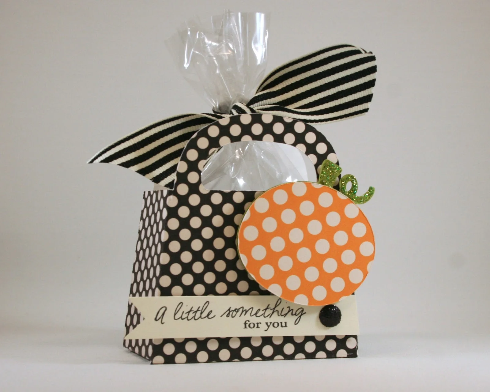 Yummy-licious Treat Bag-Pink-alicious Blog Hop October & A Giveaway!