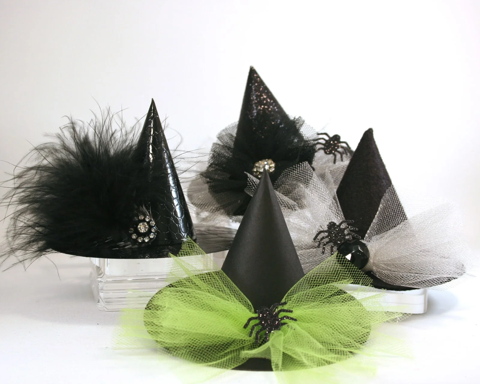 Mini Witch Hats {Halloween Costume and Decor}