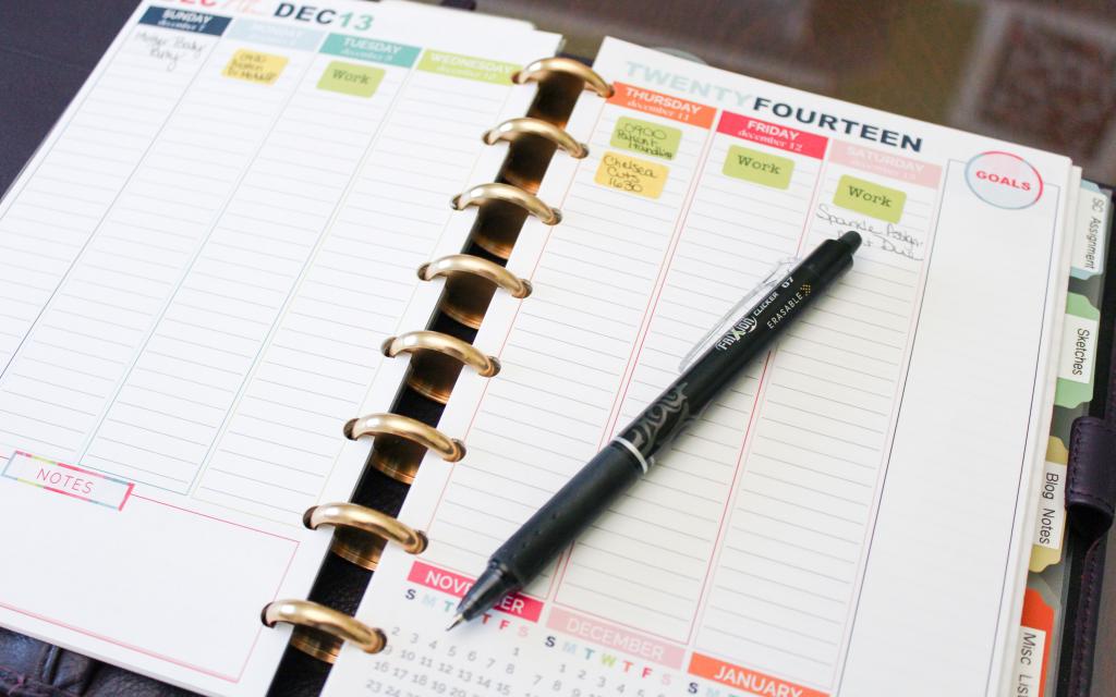 ARC Punch versus Happy Planner versus the Levenger 1-2-3 Punch: Which is  better?