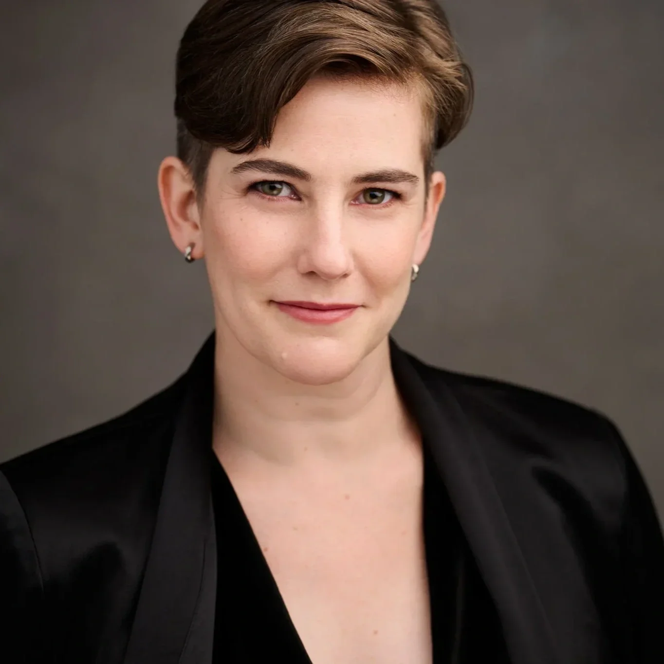 MOIRA STONE (Floater, Therapist)