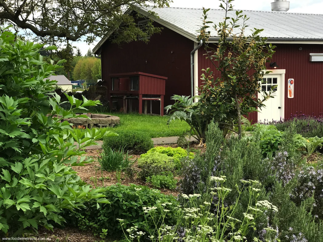 FOODWINETRAVEL.COM: Orchard Kitchen Capture a Moment in Time & Place