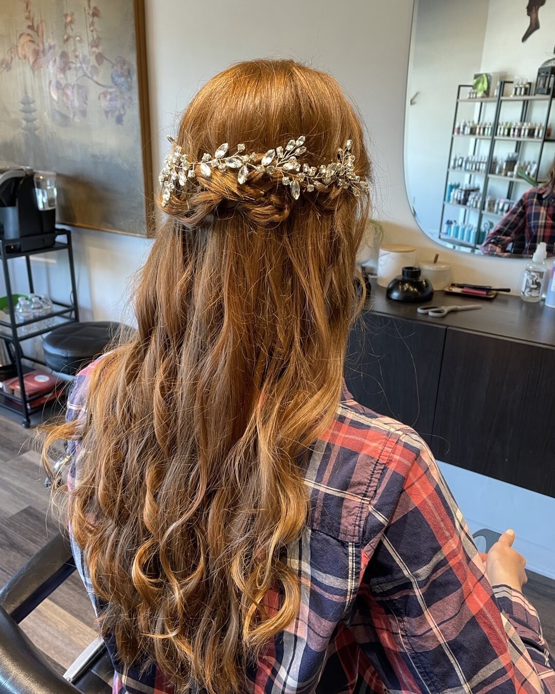 We 💖 doing your hair for that special day!