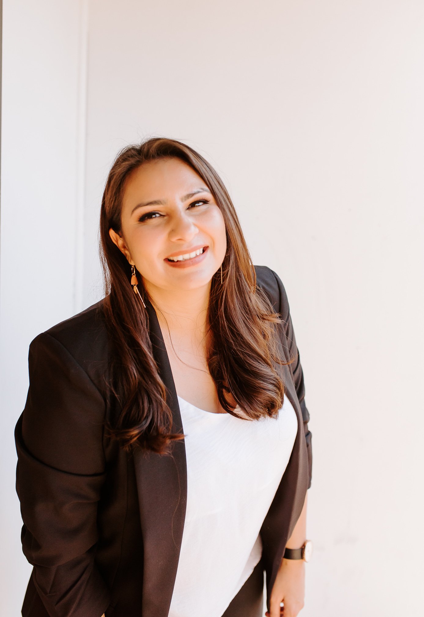 Why this therapist thinks having good mental health with a traditional 40hr work week is close to impossible