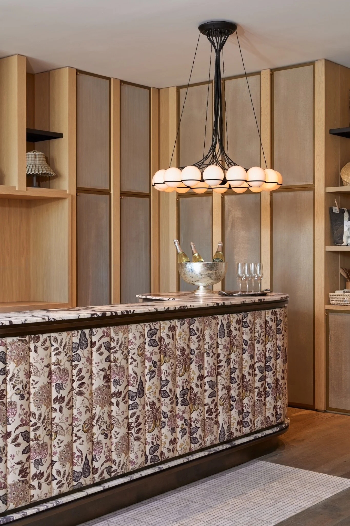 the-royal-hotel-picton-hotel-reception-interior.jpg