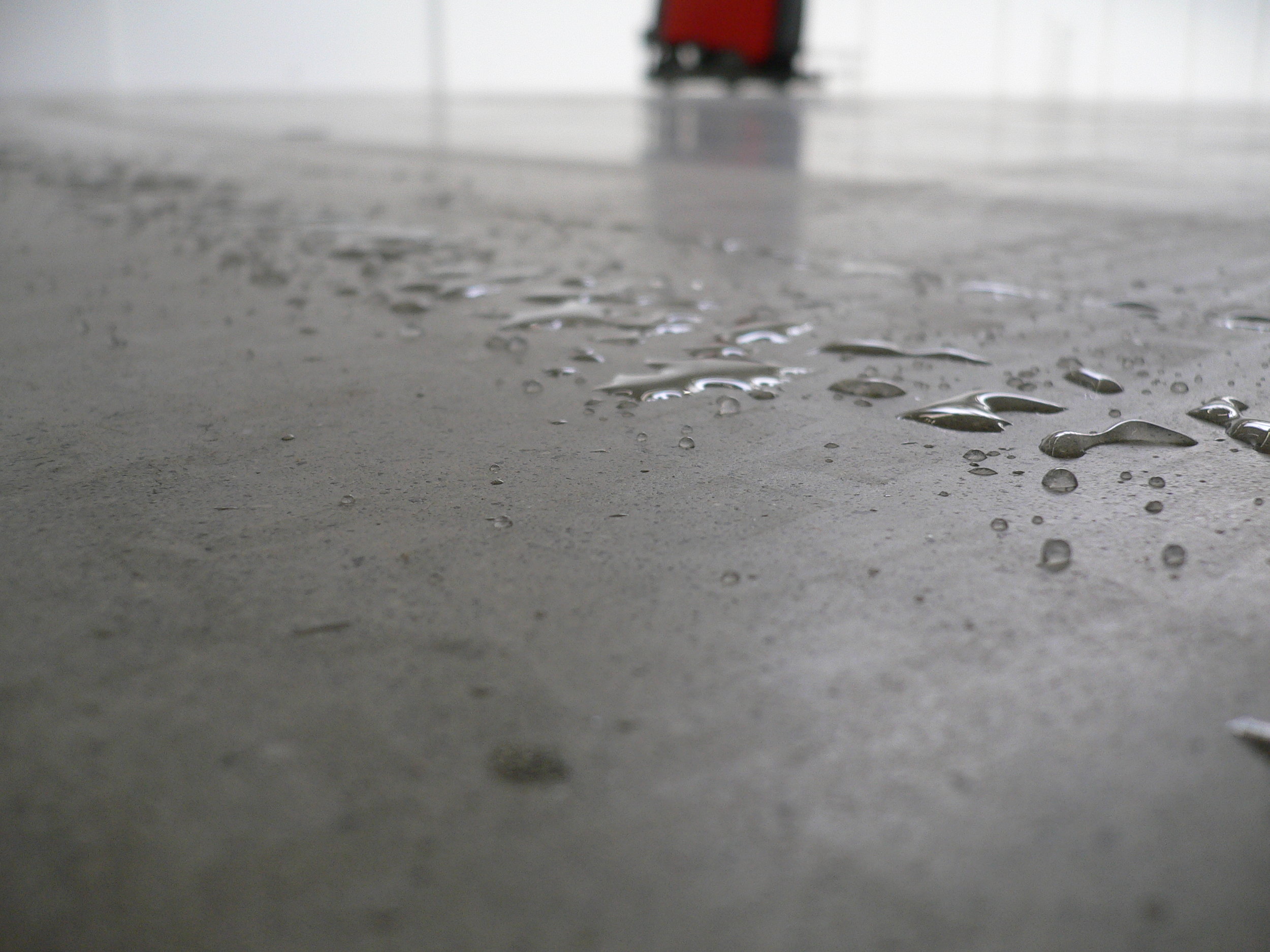 Leicht zu reinigen _ polierte Indiustrieböden.JPG