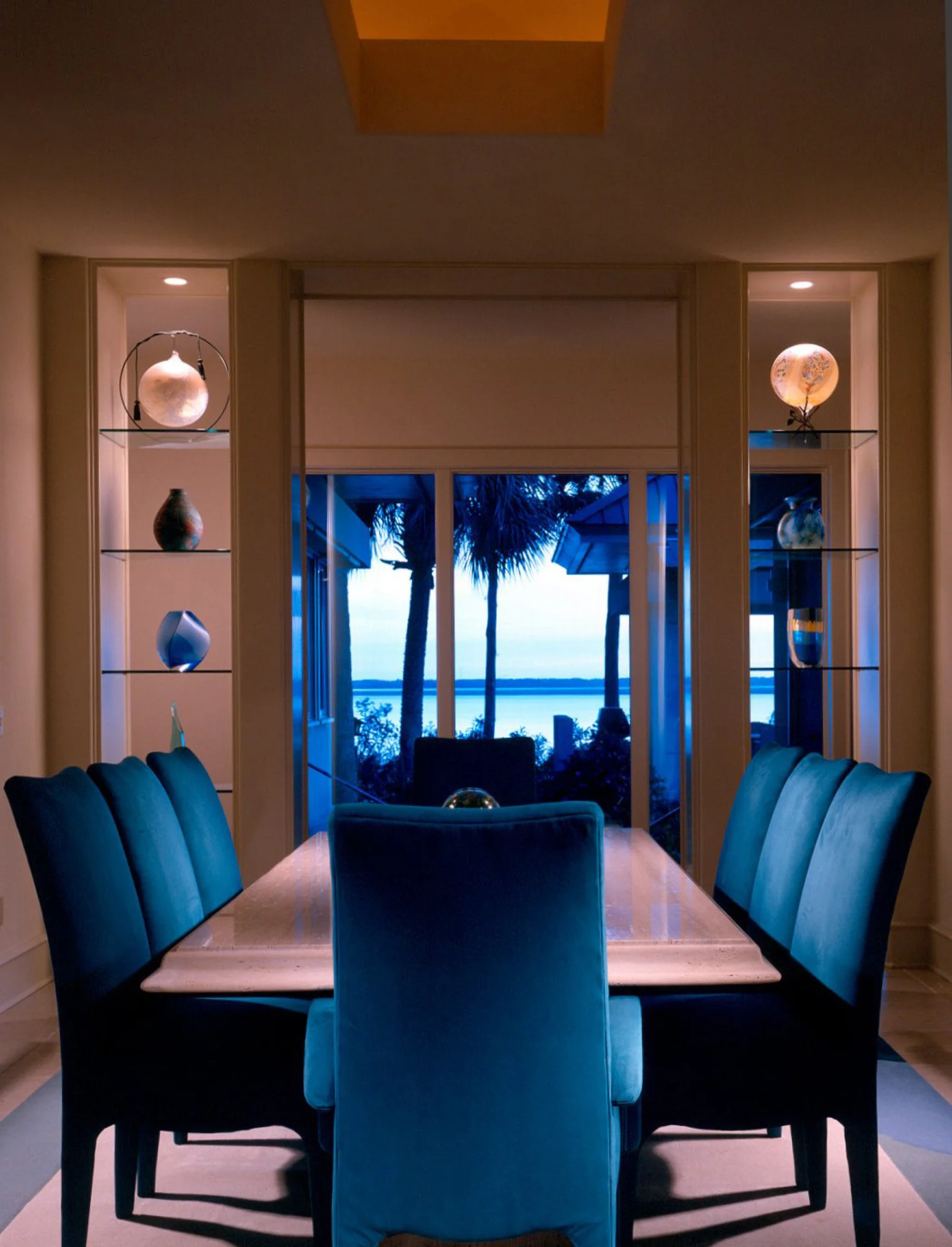 4-Dining.jpg