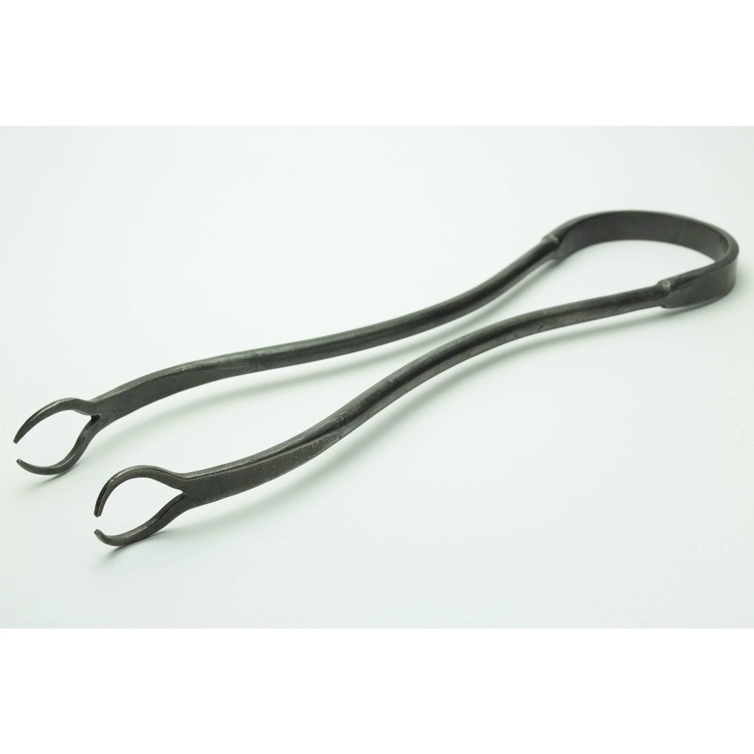 tongs white 6-min.jpg