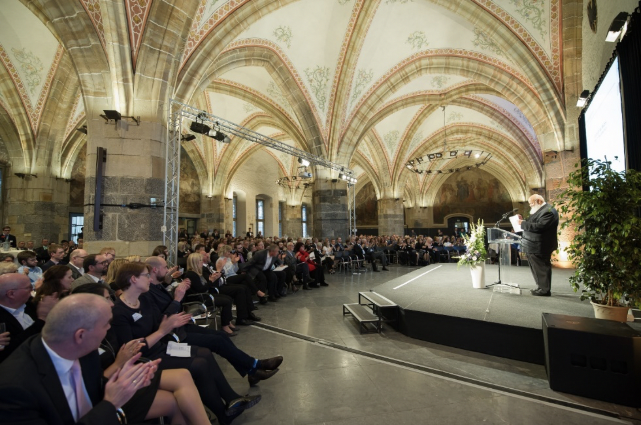 2018_Abschlusfeier_Bachelor_Augenoptik-Optometrie_FH-Aachen.png