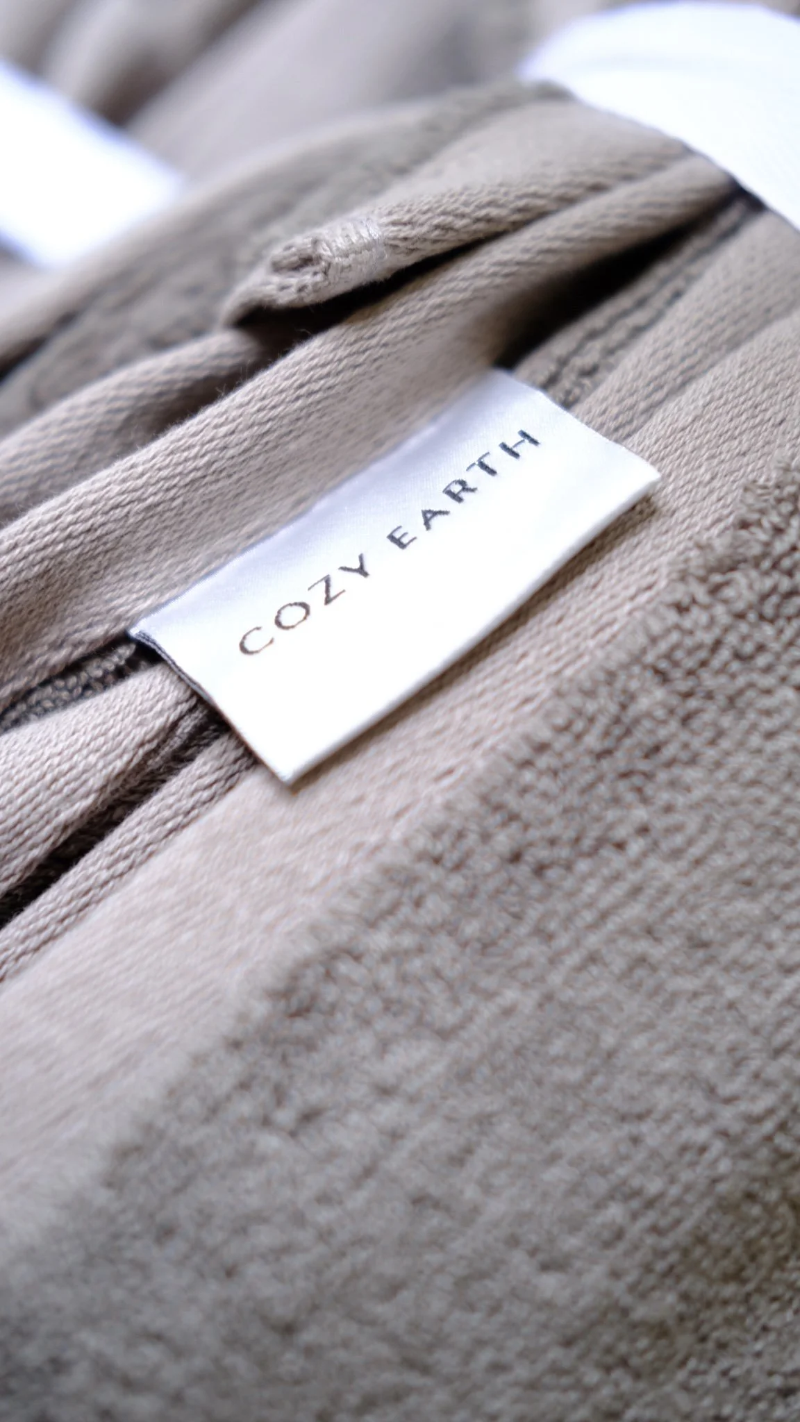 Cozy Earth Towel Review (+40 Cozy Earth Discount Code) — Lorna Ryan