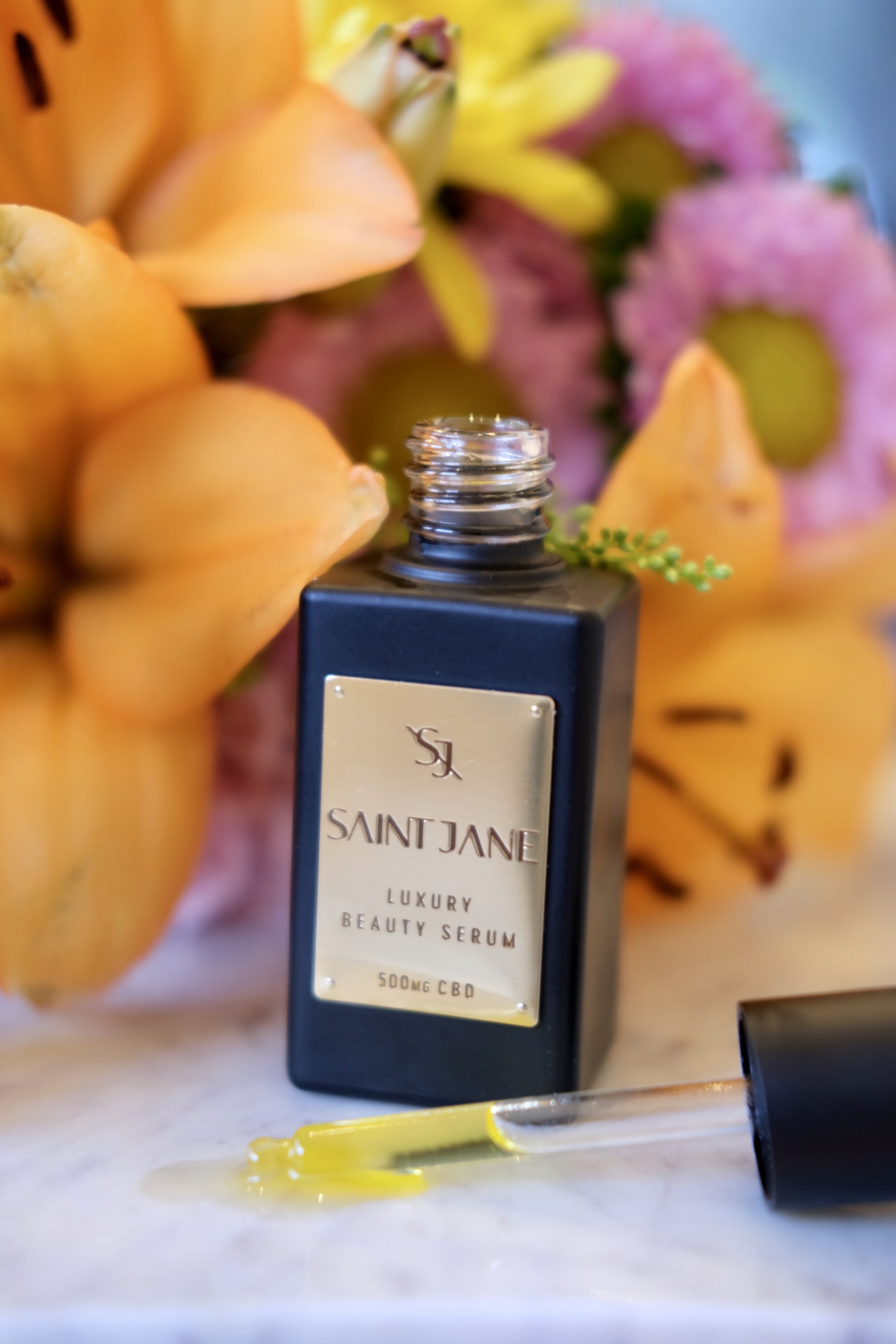 Saint Jane Beauty is a luxury CBD beauty brand which I delve into in this Saint Jane Review. Saint Jane Beauty infuses every formula with carefully-curated, sustainably sourced botanicals and high concentrations of CBD. Saint Jane’s hero product is S