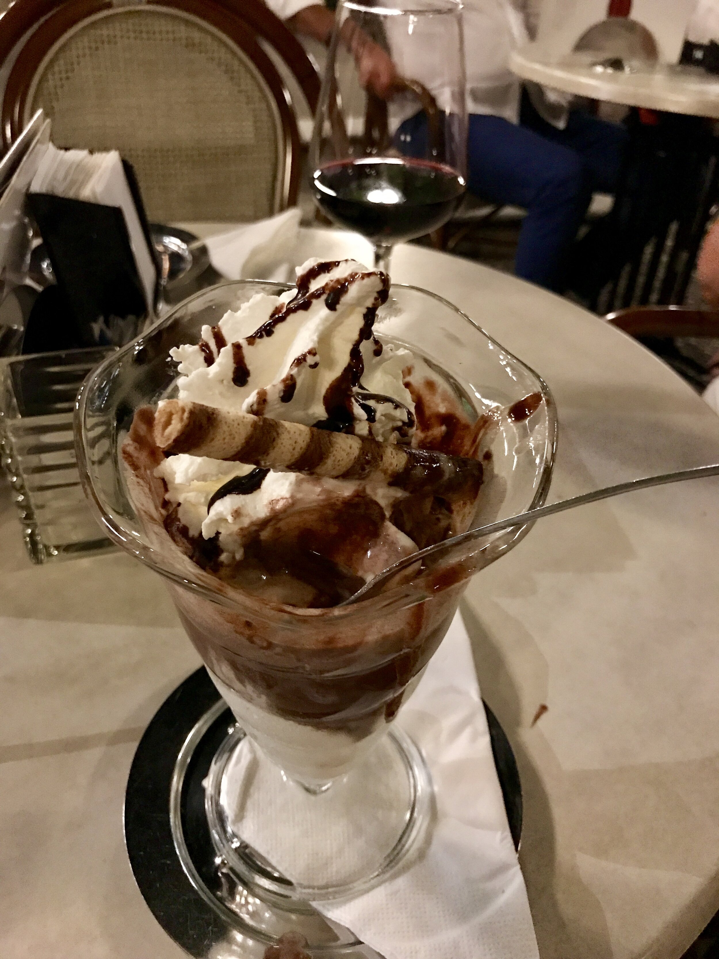 Lake Como Travel Guide: Ice cream at the Palace Hotel