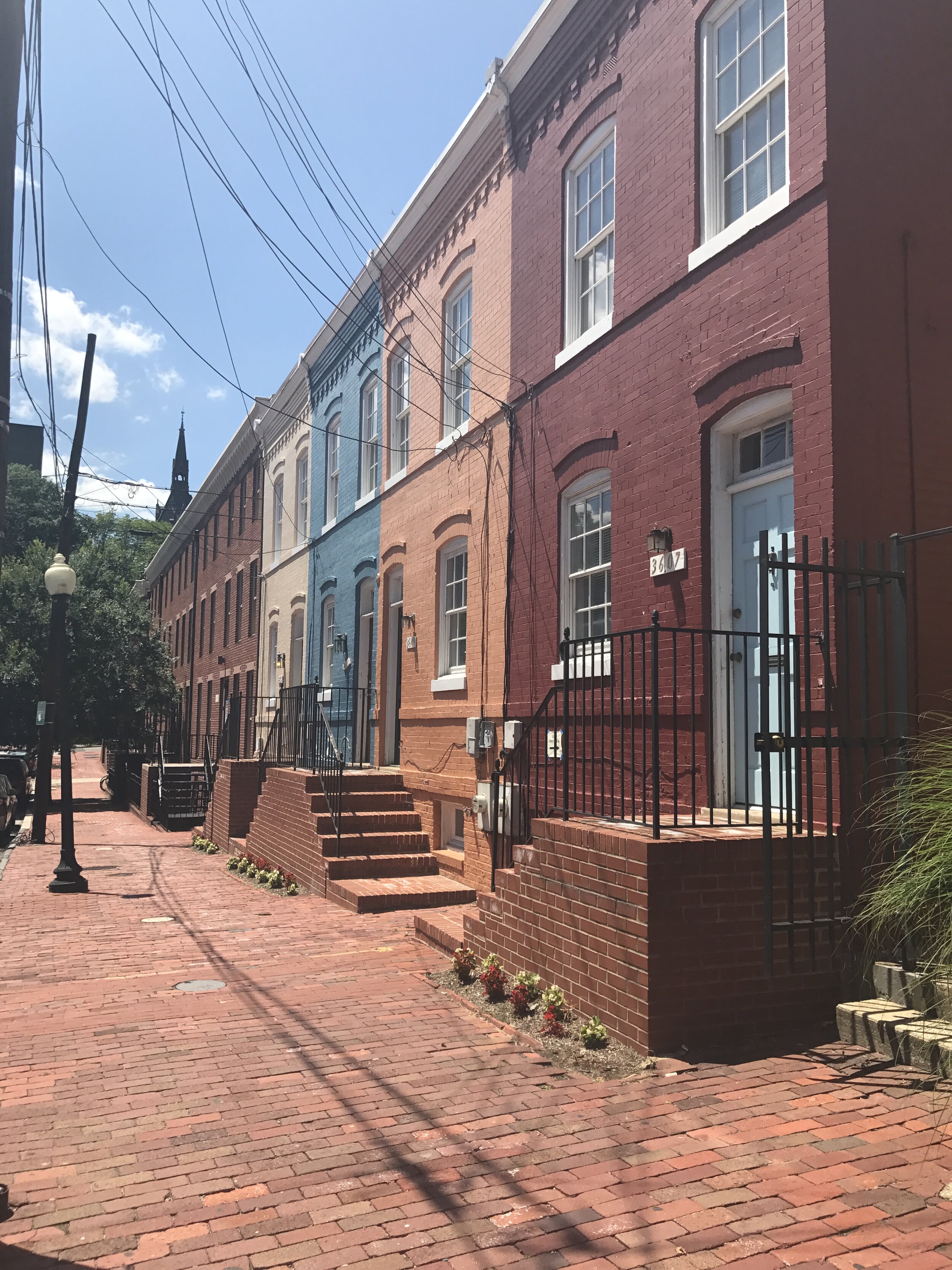 Washington DC Travel Guide - Cobbled streets in Georgetown