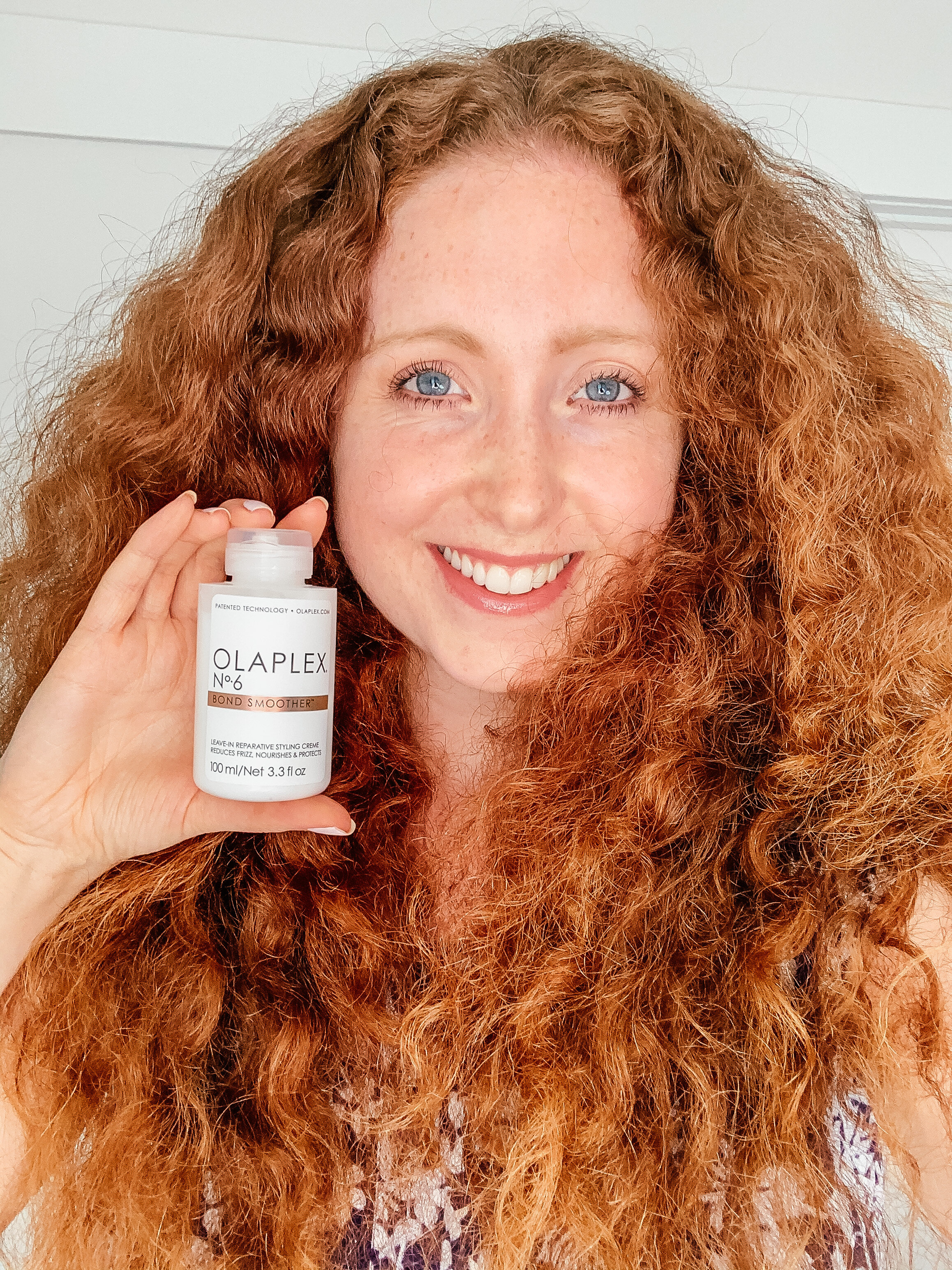 Learn everything you need to know about Olaplex 6 bond smoother in these Olaplex 6 reviews. I’ve also included Olaplex 6 before and after images.  Find out if Olaplex 6 is worth it in this detailed Olaplex 6 review.  There is also a section on Olaple