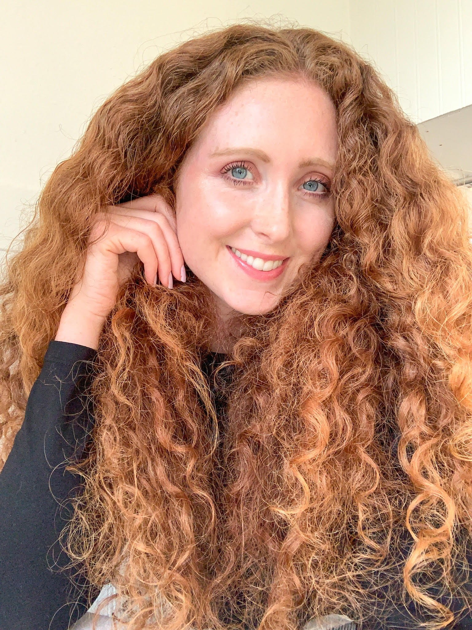 How to treat frizzy curly hair - all the tips to easily tame frizz and care  for your hair — Lorna Ryan - A San Francisco Lifestyle Blog sharing top  finds