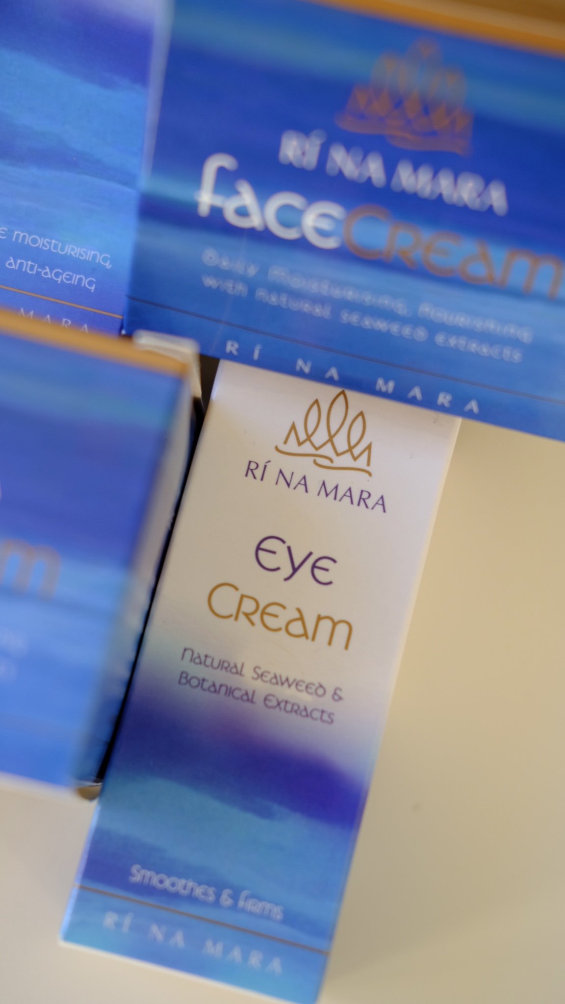 Ri na Mara Eye cream review. Irish organic skin care company