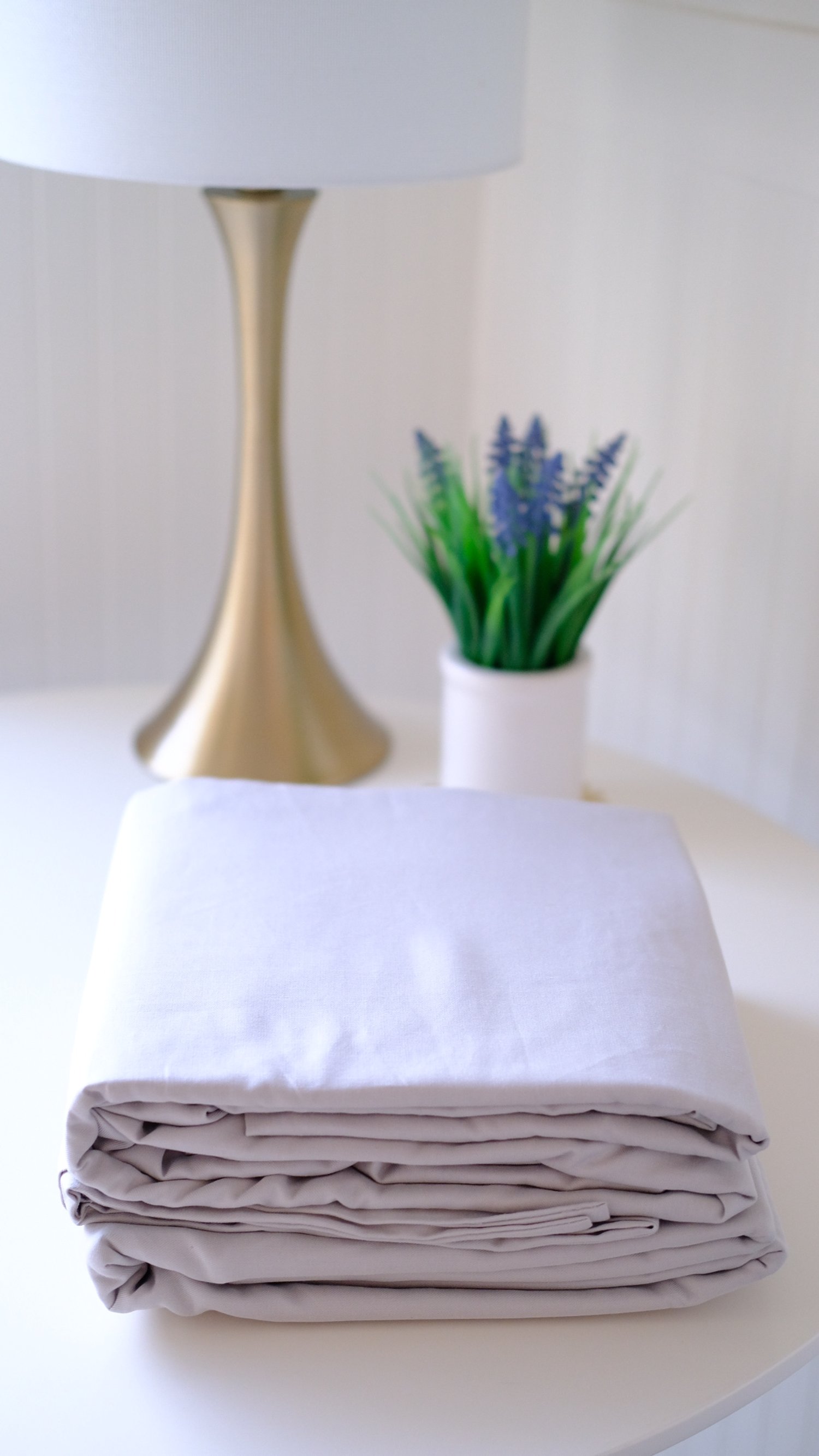 If you are looking for Cozy Earth bamboo linen sheets reviews, then look no further. I have everything you need to know about one of the newest products in the Cozy Earth bamboo bedding range. I have a Cozy Earth discount code that will get you a who
