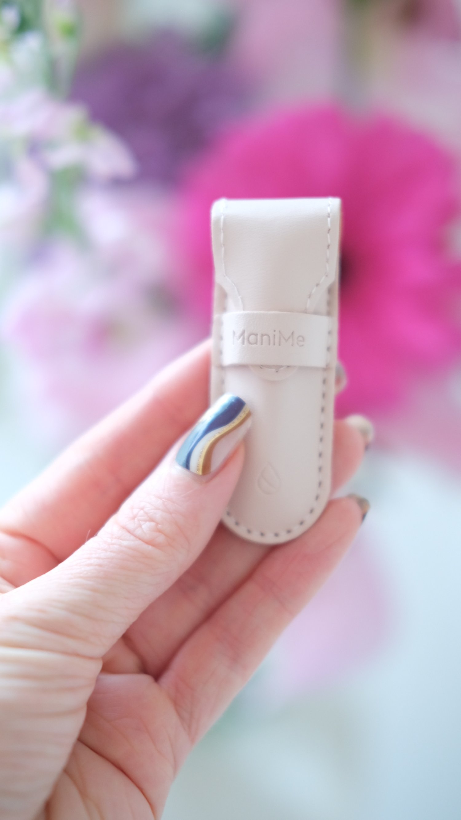 ManiMe discount code that can be used for 20% off your first purchase of ManiMe nails. These are the best gel stick on nails that I have tried. I have now had 15 pairs of ManiMe nails so am ready to tell you everything you need to know about ManiMe n