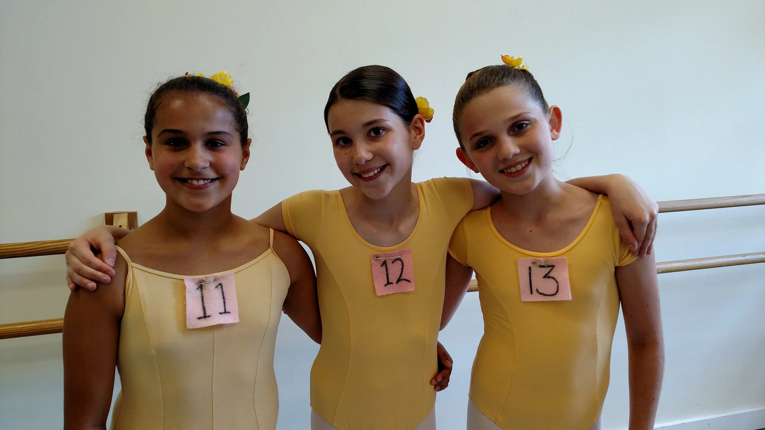 hAPPY dANCERS!