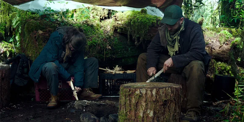 Thomasin Harcourt McKenzie and Ben Foster