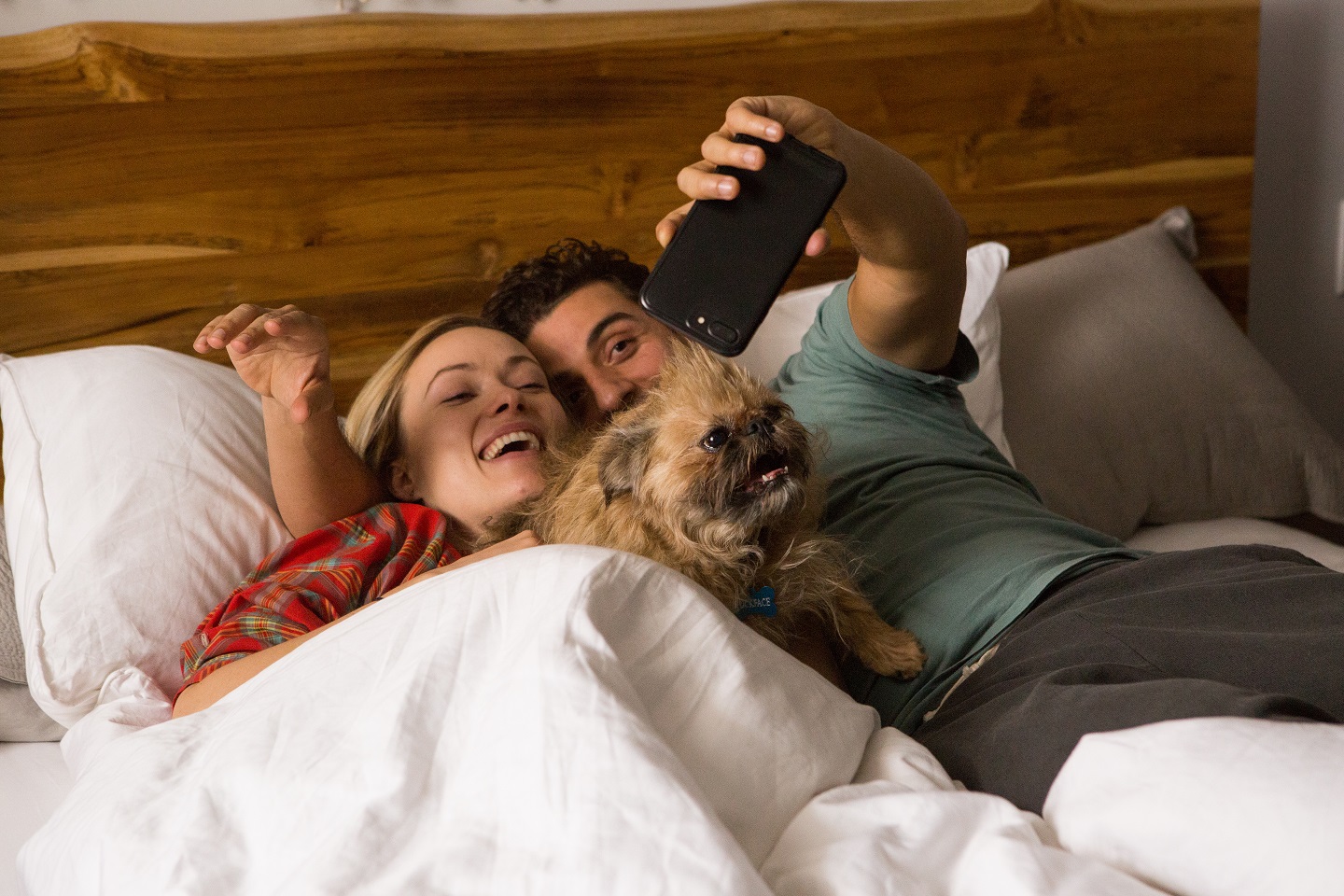 Olivia Wilde and Oscar Isaac in LIFE ITSELF