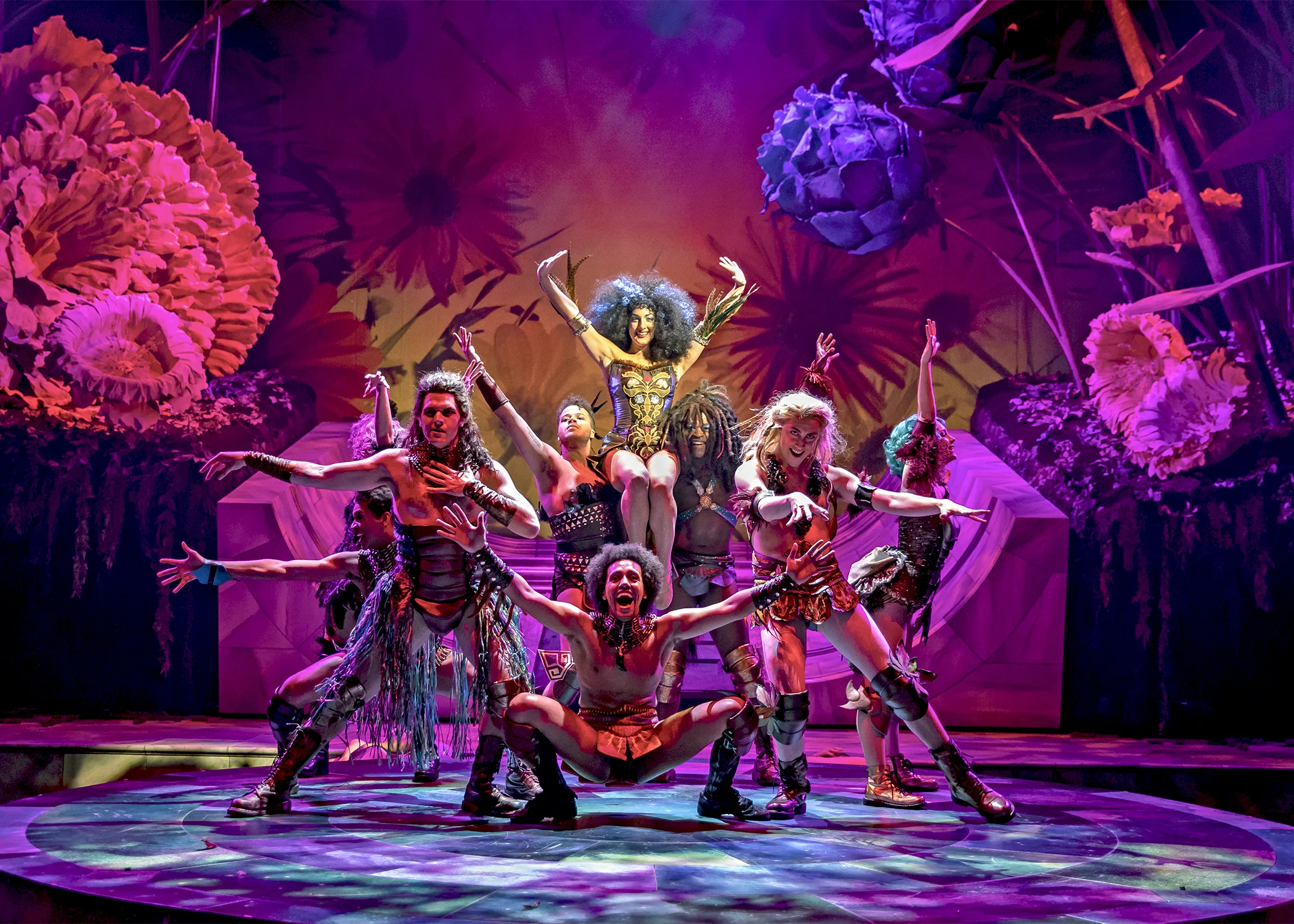 Reimagined A MIDSUMMER NIGHT'S DREAM Delights at Chicago Shakespeare
