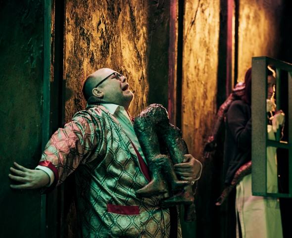Doug Vickers in A Red Orchid Theatre’s “Killing Game”. Photo credit: Fadeout Media