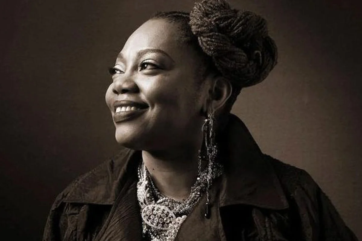 A Conversation With Chicago Vocalist Dee Alexander