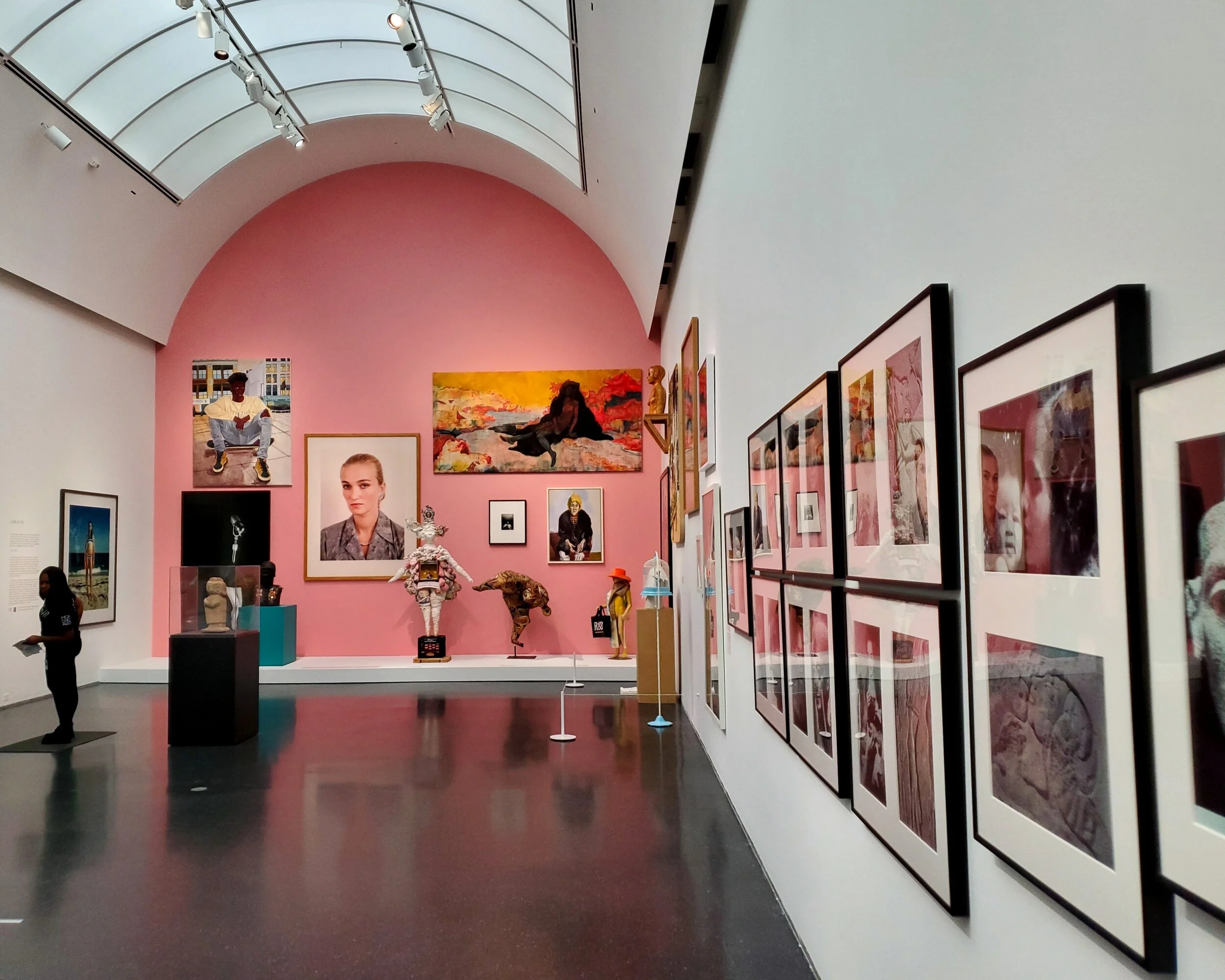 Installation view of DURO OLOWU: SEEING CHICAGO