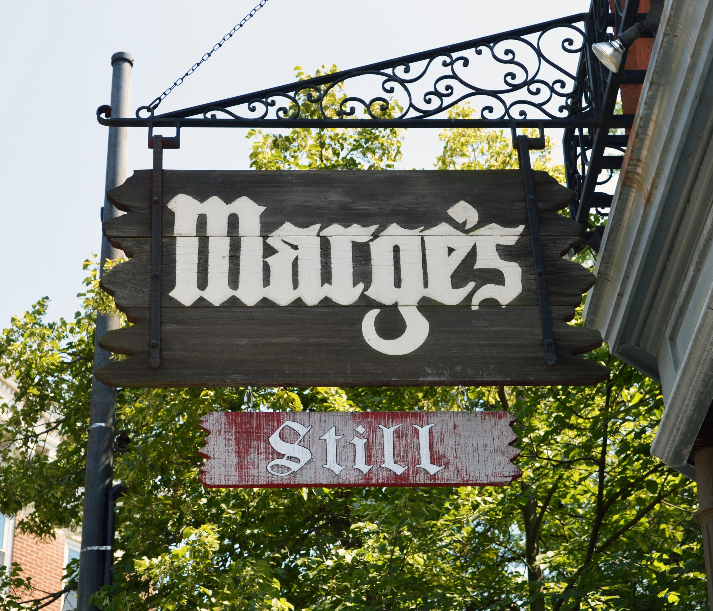 Book Highlights Chicago's Oldest Pieces of Still-Standing History