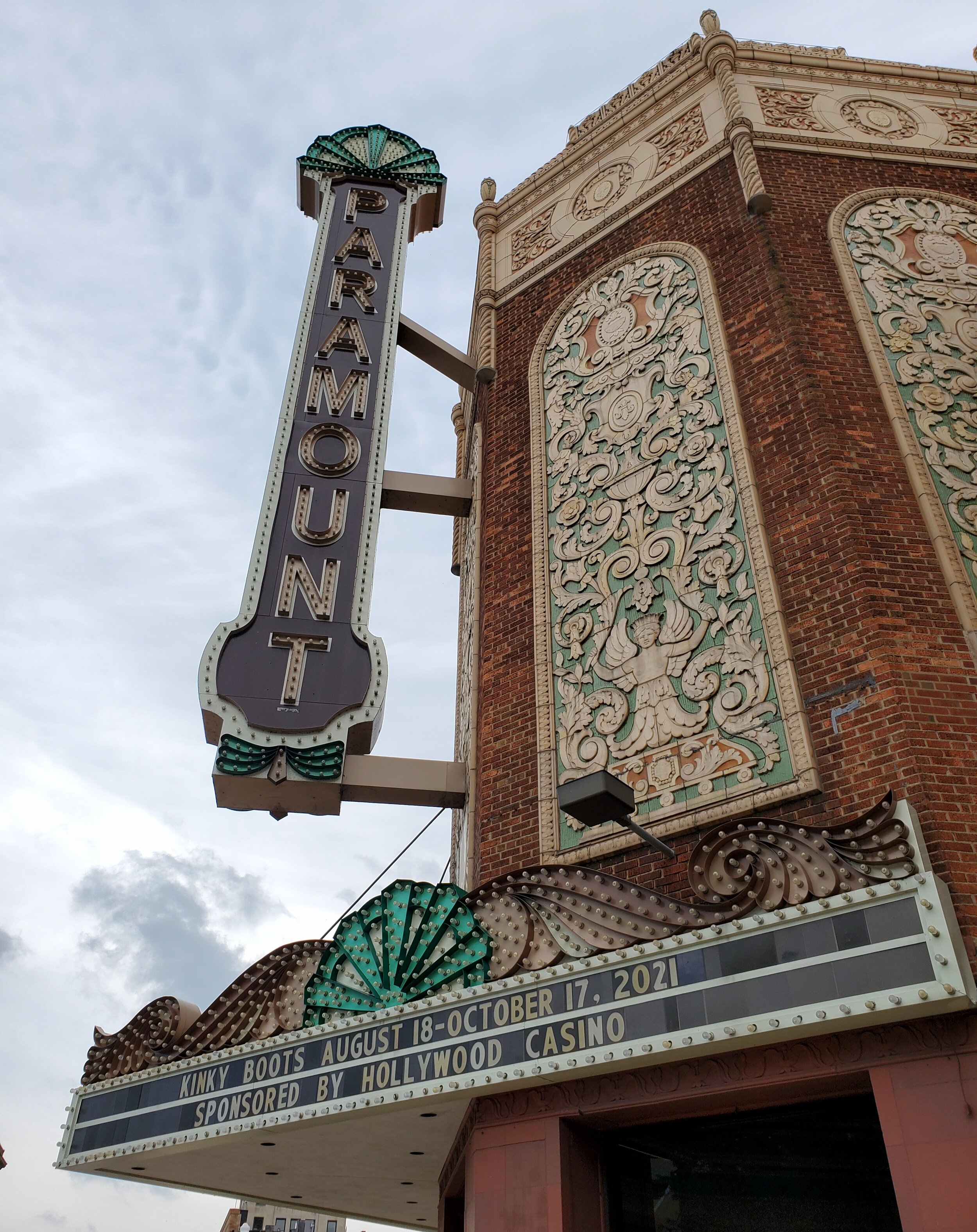 Paramount Theatre Welcomes Back In-Person Audiences