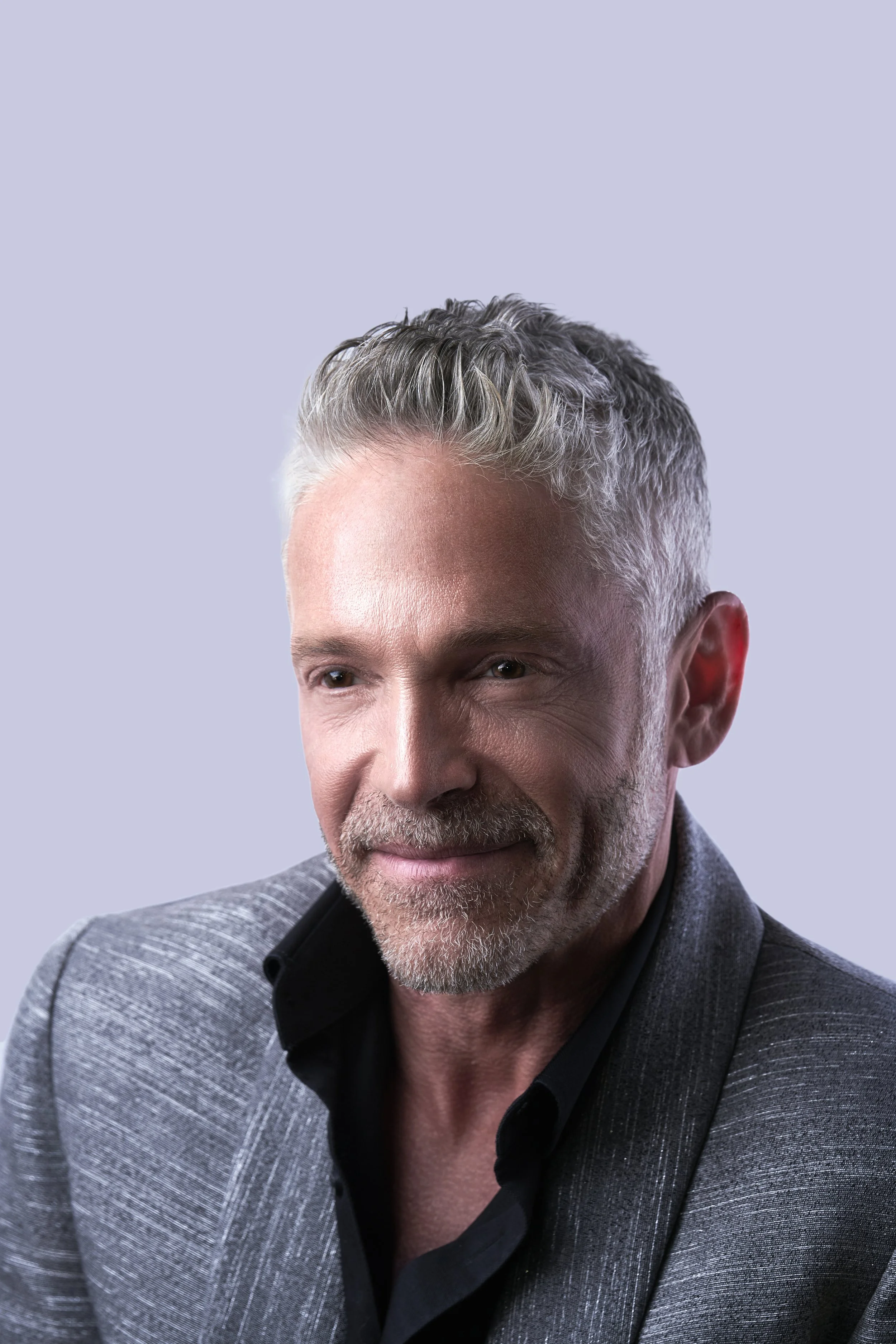 Saxophonist Dave Koz Continues Holiday Tradition