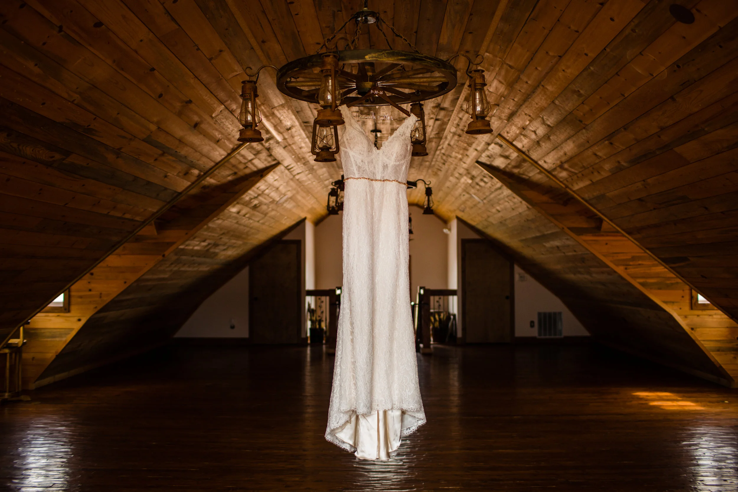 BKWedding-0008-HAL29973.jpg