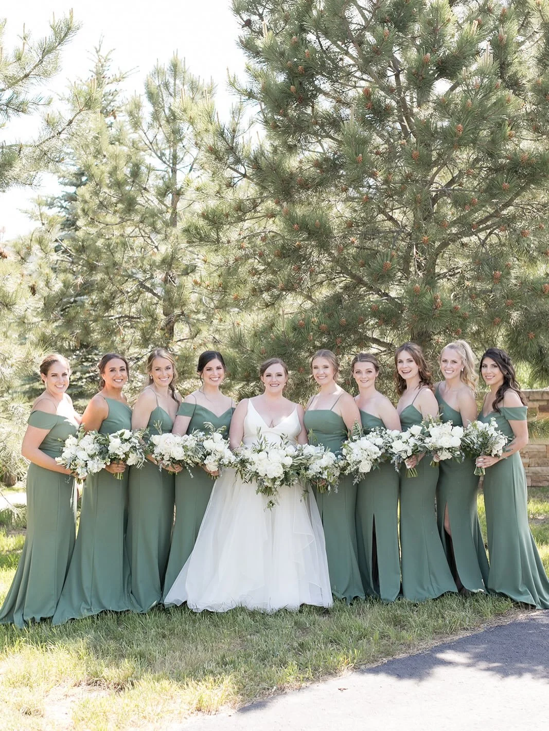 A moment for green done right 🌿

Soft, layered tones paired with organic whites&mdash;effortless, timeless, and always at home in a Colorado setting.

Photography: @amycarolinephotography 
Florals: @lushaevents 
HMU: @kimjbeauty 
Venue: @sprucemount