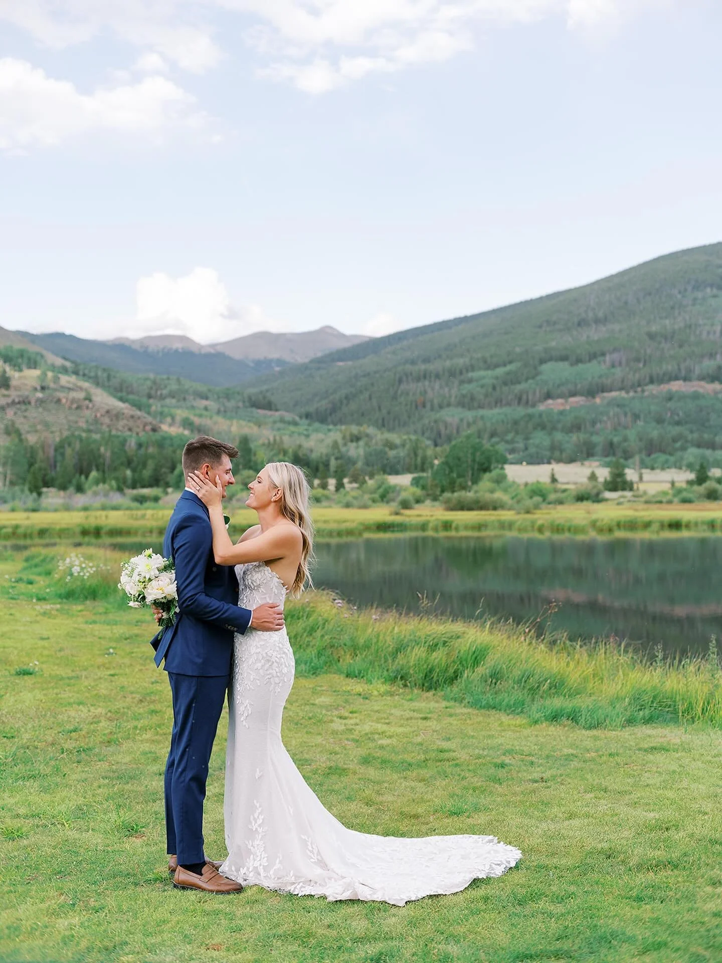 Some places, some moments&hellip; they just feel different.
The kind of setting where everything slows down, and all that matters is the two of you. 

Creating space for moments like this will always be at the heart of what I do. 🤍

Photography: @br